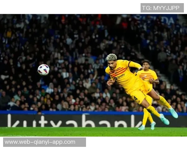 法尔克确认杰克逊冬窗不会离开拜仁将继续为球队效力至赛季结束 法尔克确认杰克逊冬窗不会离开拜仁将继续为球队效力至赛季结束